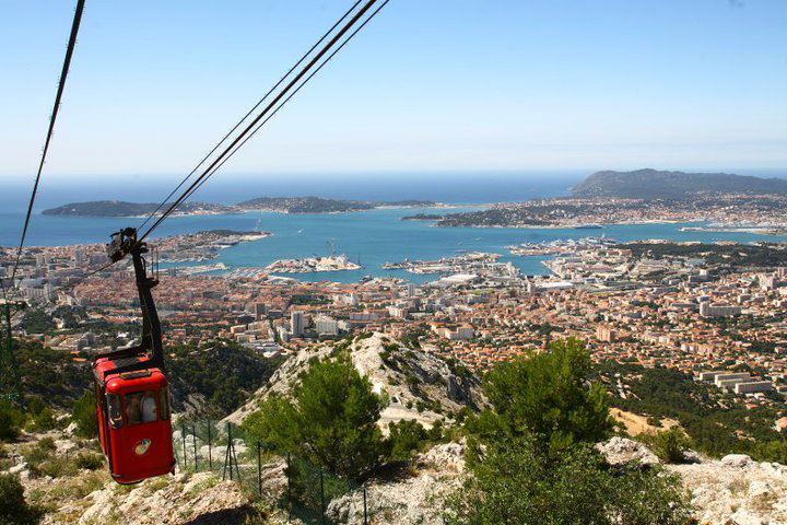 Vue de la rade de Toulon depuis le mont Faron